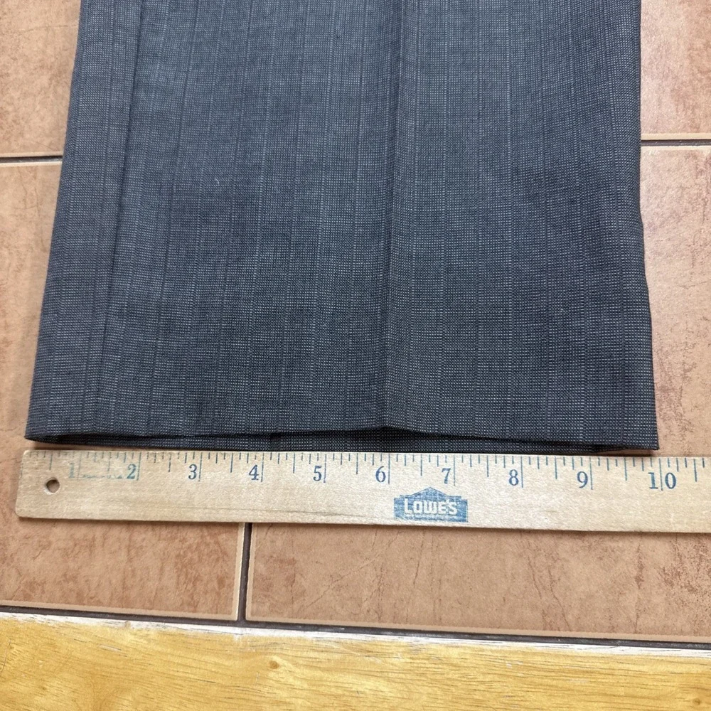 Towncraft Gray Pin Stripe 2-Piece Suit 44S Jacket 36 x 28 Pants VTG Wool Blend